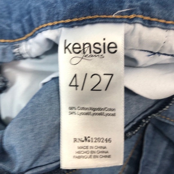 Kensie Cuffed Tie Belt Shorts 4/27 - Picture 5 of 7